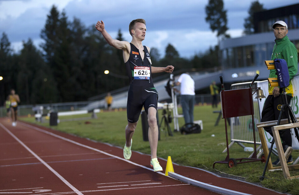 Narve Gilje Nordås var i en klasse for seg sjøl da norgesliten møttes til dyst på 3000 m på Jessheim. (Foto: Bjørn Hytjanstorp) Narve Gilje Nordås var i en klasse for seg sjøl da norgesliten møttes til dyst på 3000 m på Jessheim. (Foto: Bjørn Hytjanstorp)