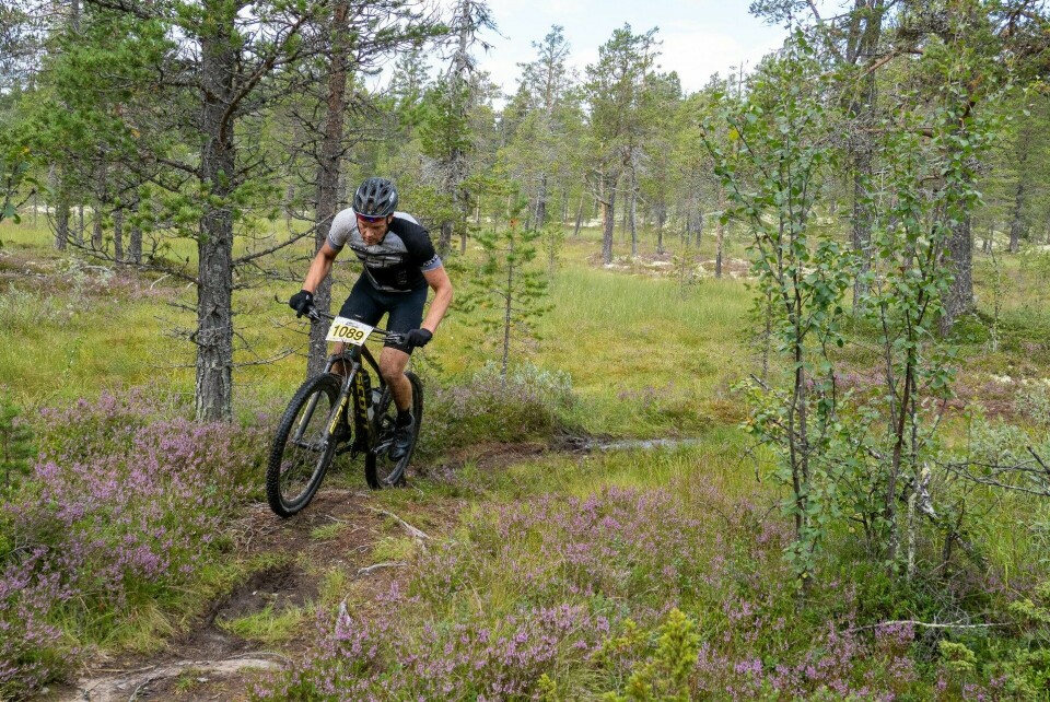 Fra TransØsterdalen i 2023 da rittet levde farlig noen få dager etter uværet «Hans». Arrangørene hev seg rundt, og Bjørn-Vidar Suhr kunne tråkke inn til seier etter tre dager i justerte traséer. (Foto: Håkon Trønnes) Fra TransØsterdalen i 2023 da rittet levde farlig etter noen få dager etter uværet «Hans». Arrangørene hev seg rundt og Bjørn-Vidar Suhr kunne tråkke inn til seier etter tre dager i justerte traséer.(Foto: Håkon Trønnes)