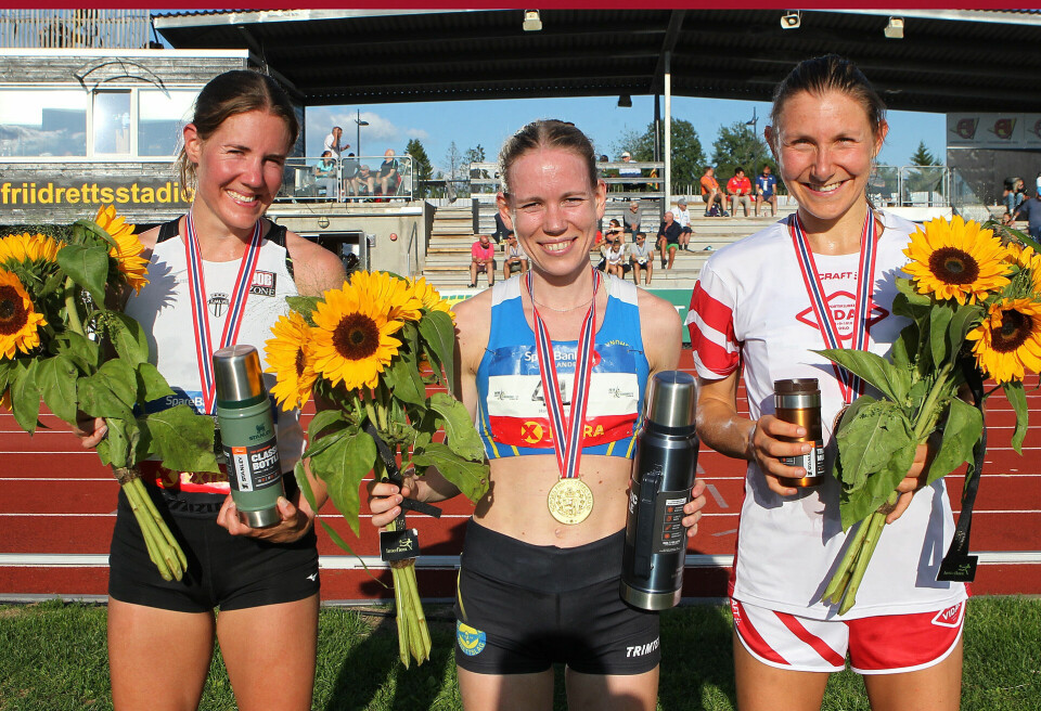 Hanne Mjøen Maridal (midten) tok gullet, mens sølvet gikk til Maria Sagnes Wågan (til venstre) og bronsen til Mathilde Theisen. (Foto: Kjell Vigestad) Hanne Mjøen Maridal (midten) tok gullet, mens sølvet gikk til Maria Sagnes Wågan (til venstre) og bronsen til Mathilde Theisen. (Foto: Kjell Vigestad)