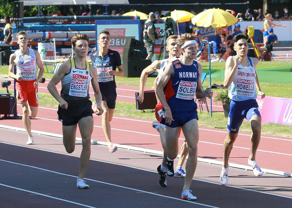 Imponerende løping av Solbu på 800 meter - finaleklar! 40m_igjen_Solbu_kontrollerer_AZ3T0928.jpg