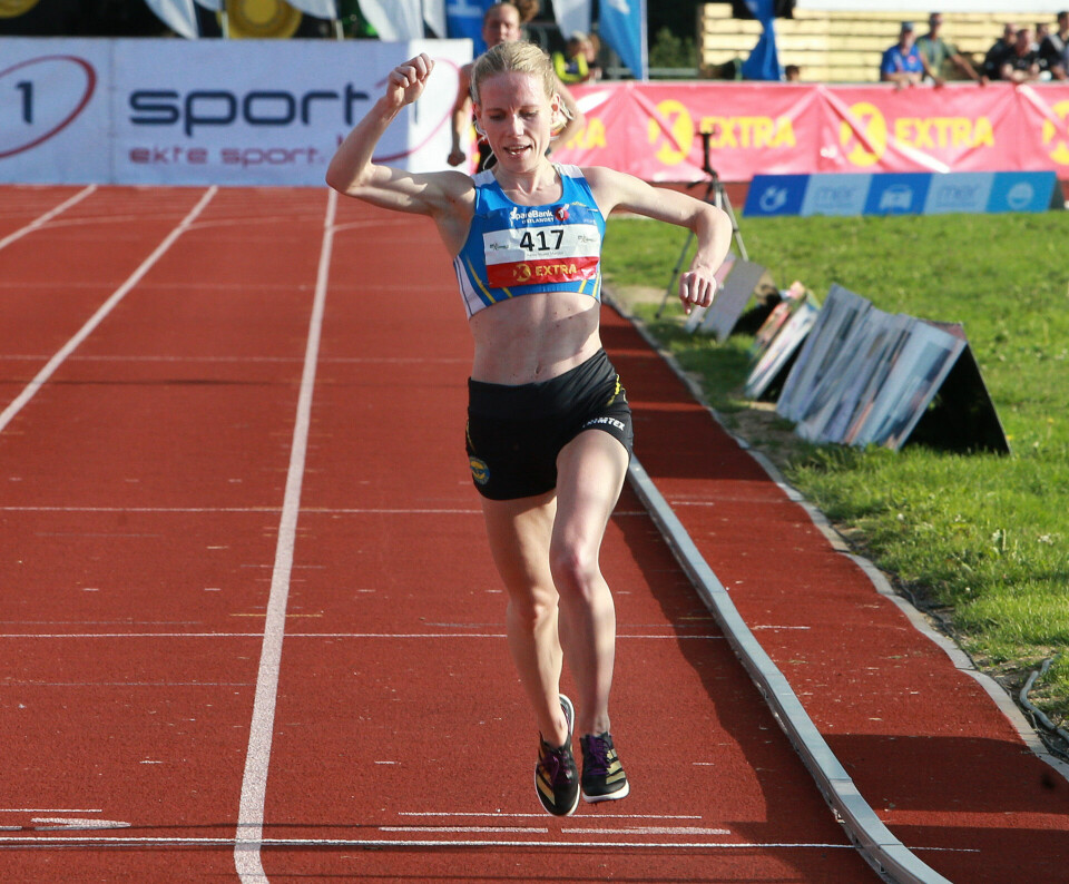 Hanne Mjøen Maridal løp inn til 10 000 m-gull med et smil om munnen (oppdatert) 10000m_damer_finale_maalgang_Maridal_AZ3T2249.jpg