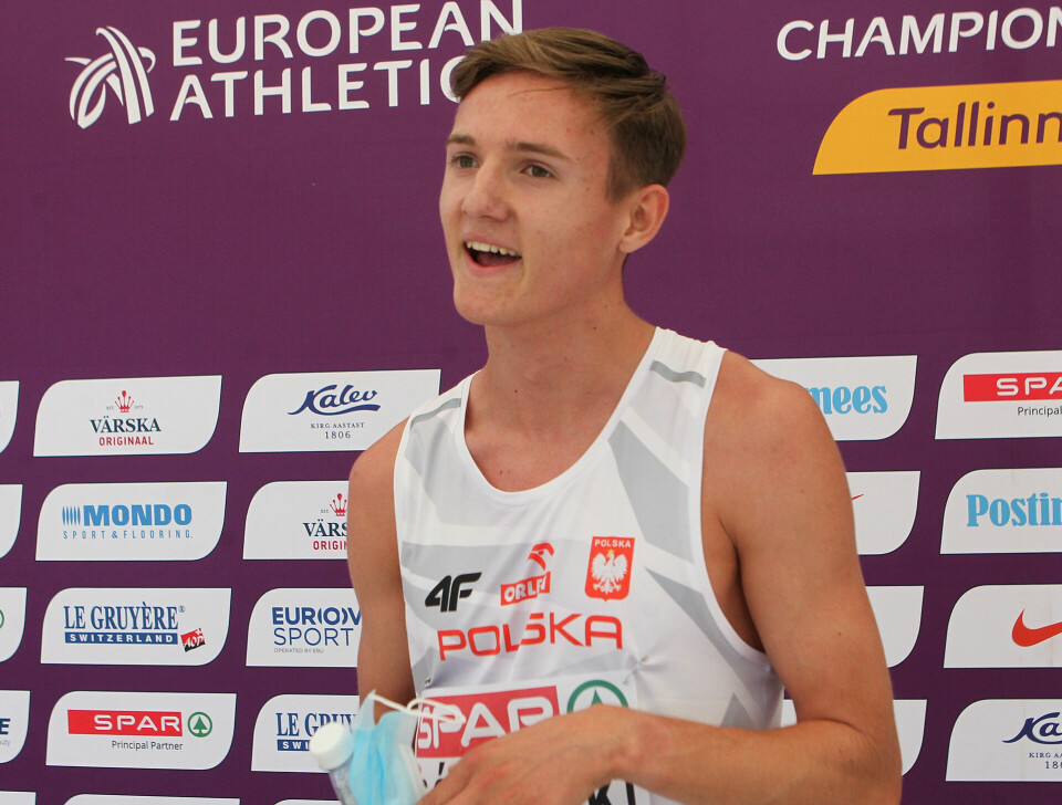 Imponerende løping av Solbu på 800 meter - finaleklar! Heat2_den_polske_favoritten_Krzysztof_RÓZNICKI_ A20G2932.jpg