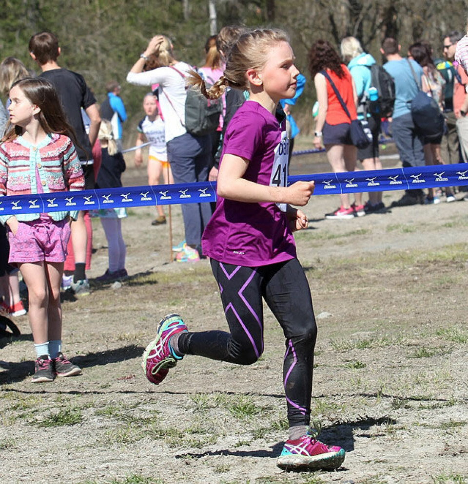 Nydalens Skiklub tok dobbel i sommervarmt Råskinn (39 bilder og 3 videoer) Caroline_Holland-Tuvsjoeen_rask_jente_A20G2533.jpg