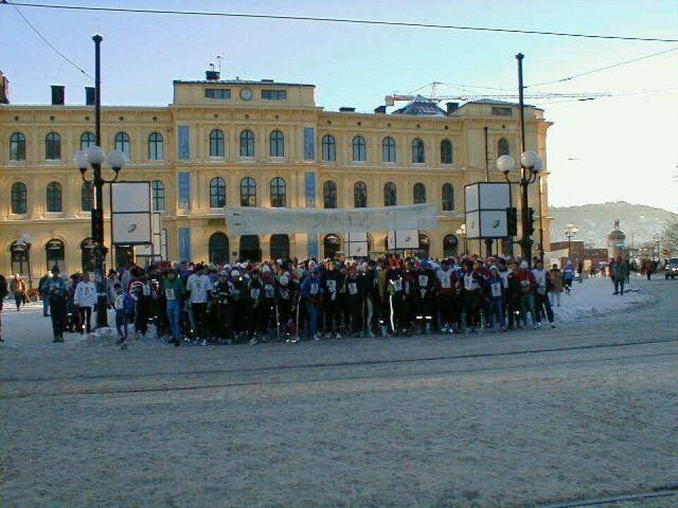 Starten gikk fra Jernbanetorget da det sist ble arrangert Nyttårsløp i Oslo i år 2000. Foto: Heming Leira Starten gikk fra Jernbanetorget da det sist ble arrangert Nyttårsløp i Oslo i år 2000. Foto: Heming Leira