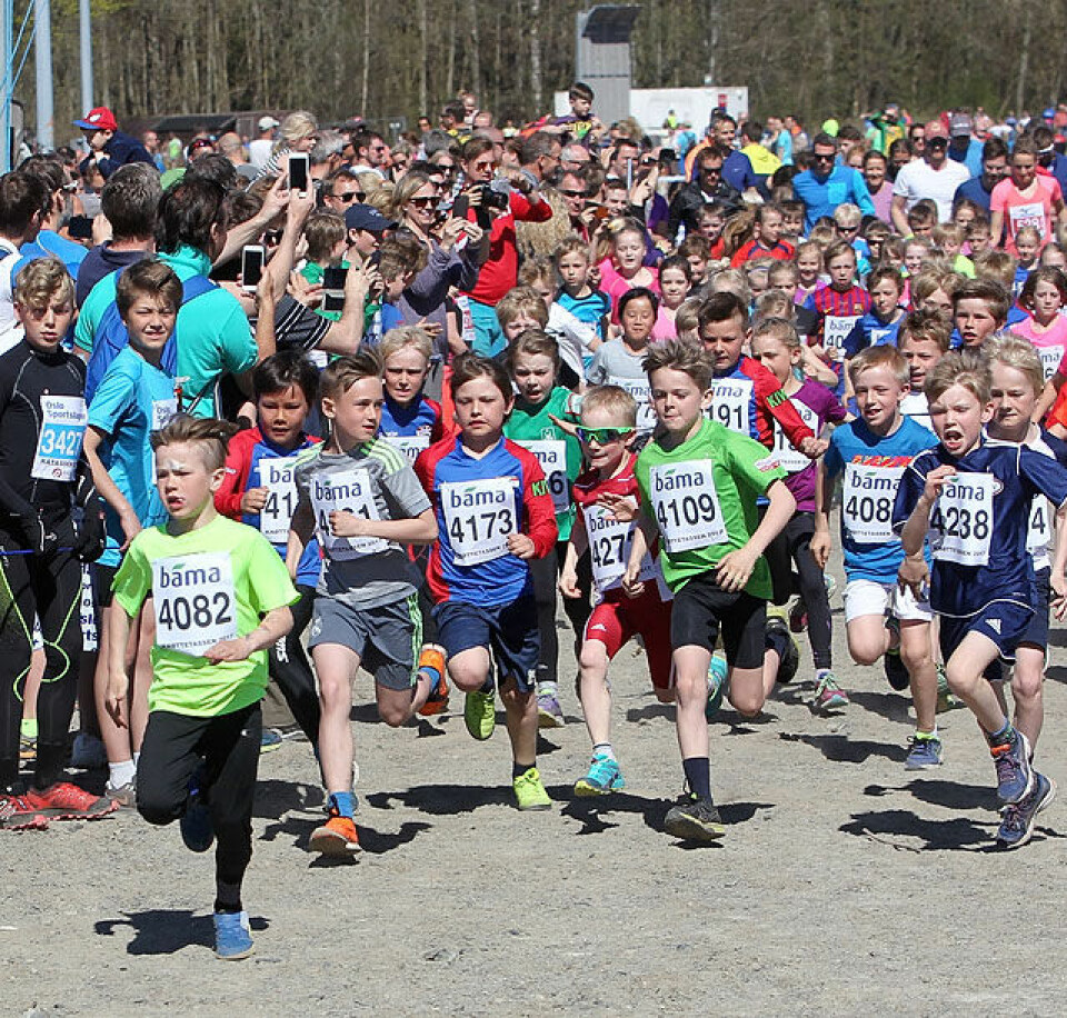 Nydalens Skiklub tok dobbel i sommervarmt Råskinn (39 bilder og 3 videoer) Knoettetassen_tet_fotoforeldre_A20G2382.jpg
