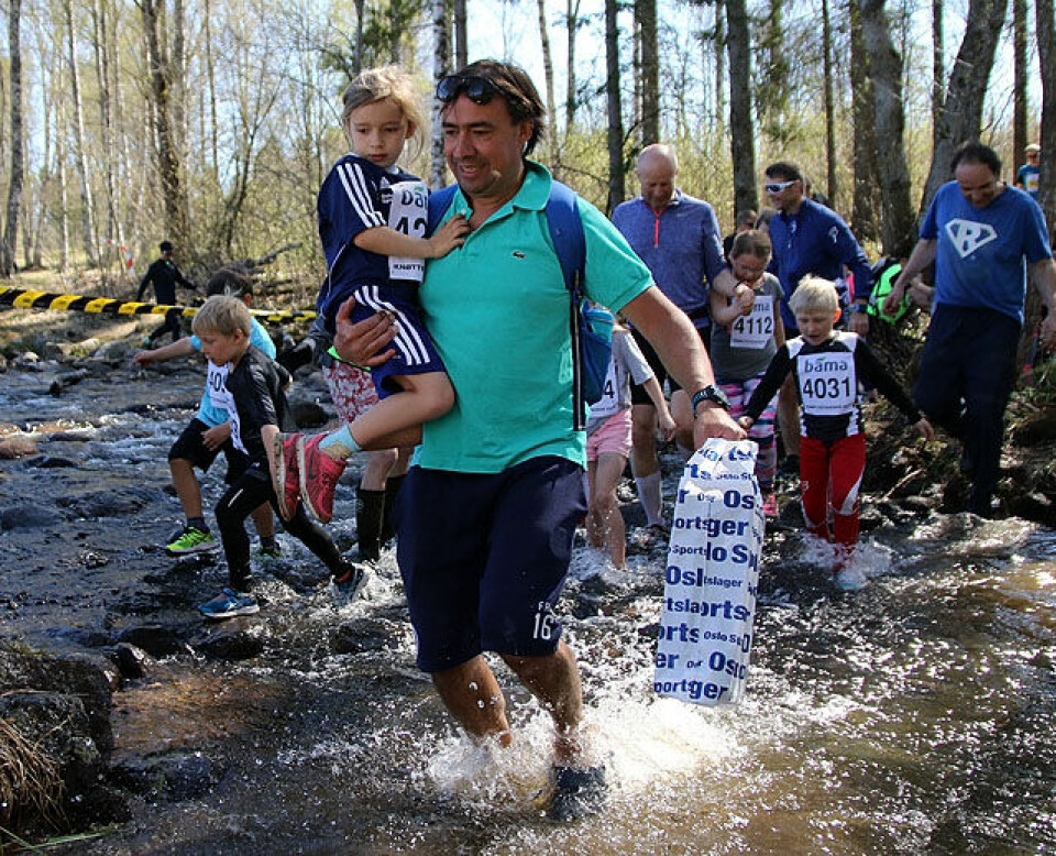 Nydalens Skiklub tok dobbel i sommervarmt Råskinn (39 bilder og 3 videoer) Rett_fra_Oslo_Sportslager_IMG_5508.jpg