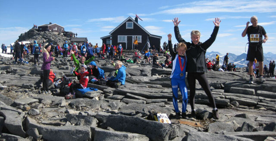 Jubeldag for 700 i Fanaråken Opp 640_Fanarakhytta_Olav_Anne_FotoChristianPrestegaard