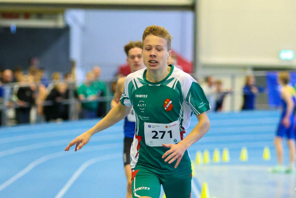 Håkon Moe Berg i mål på 1.54.95 som klar vinner på 800 m i G17. (Foto: Martin Hauge-Nilsen) Håkon Moe Berg i mål på 1.54.95 som klar vinner på 800 m i G17. (Foto: Martin Hauge-Nilsen)