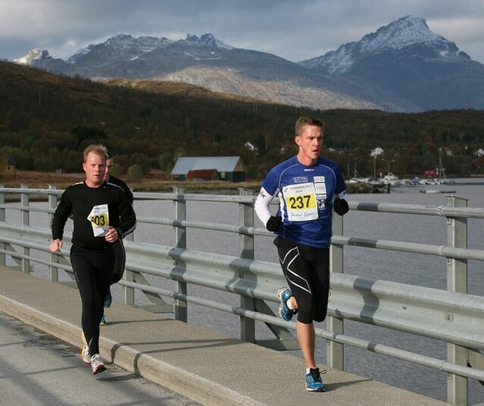 Kristian Ulriksen vant halvmaraton i siste Tromsøkaruselløpet 02.jpg