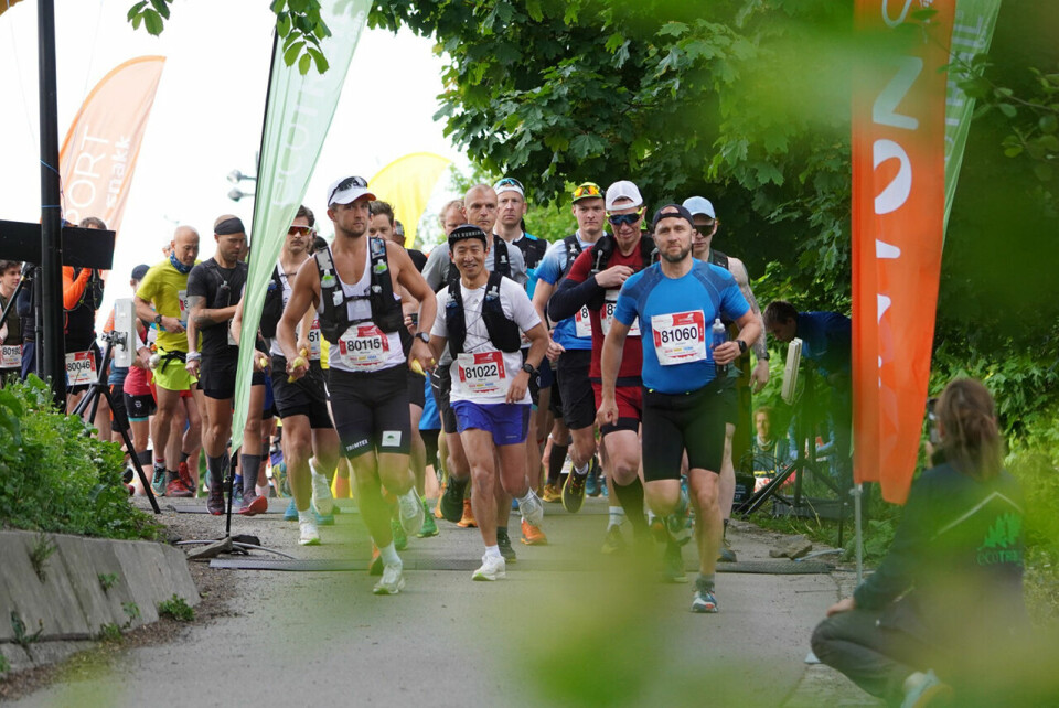 Starten har gått for 80 km. Markus Høgne (80115), Håkon Urdal (81022) og Jostein Gallis (81060) i fremste rekke. (Foto: Sportograf/Ecotrail) Starten har gått for 80 km. Markus Høgne (80115), Håkon Urdal (81022) og Jostein Gallis (81060) i fremste rekke. (Foto: Sportograf/Ecotrail)