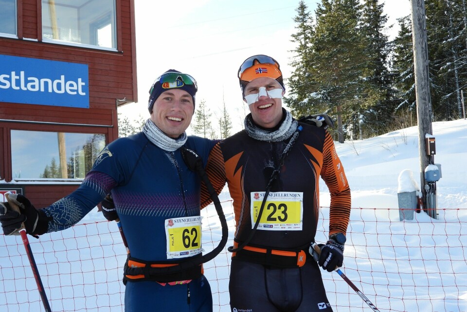 Marius Borge Heir (til venstre) og Halvor Korbøl Thoner ble overrasket over å bli utropt som ener og toer i Stenfjellrunden. (Foto: Stein Arne Negård) Marius Borge Heir (til venstre) og Halvor Korbøl Thoner ble overrasket over å bli utropt som ener og toer i Stenfjellrunden. (Foto: Stein Arne Negård)