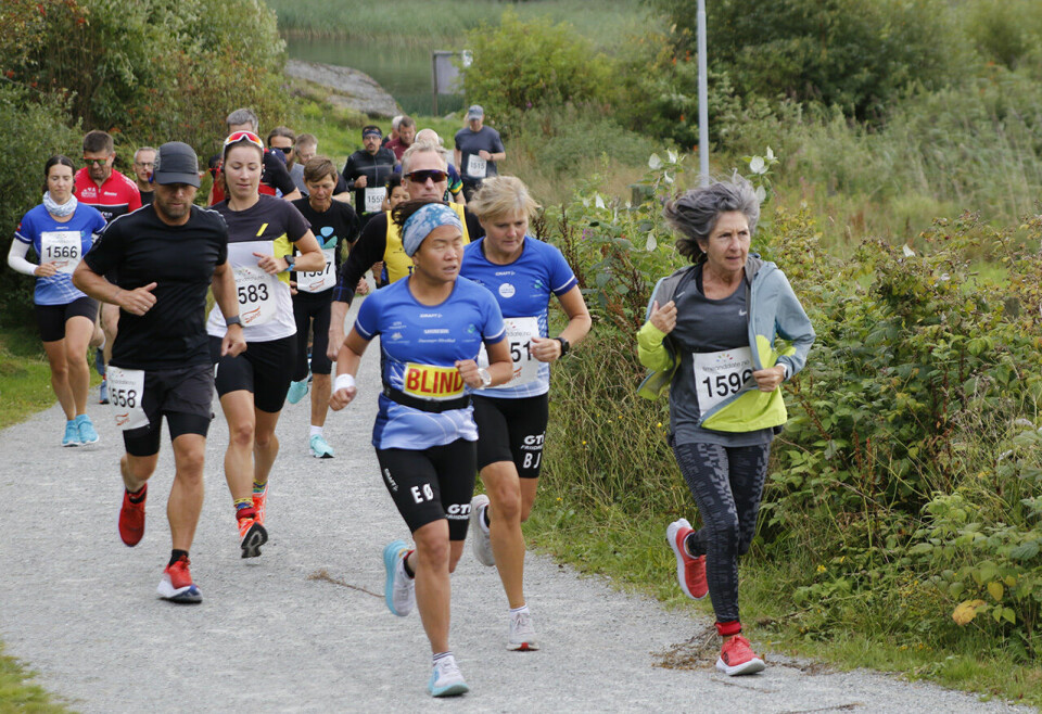 134 løp 7 km eller halvmaraton rundt Hålandsvannet utenfor Stavanger Eline-Oeidvin_N9A4120.jpg