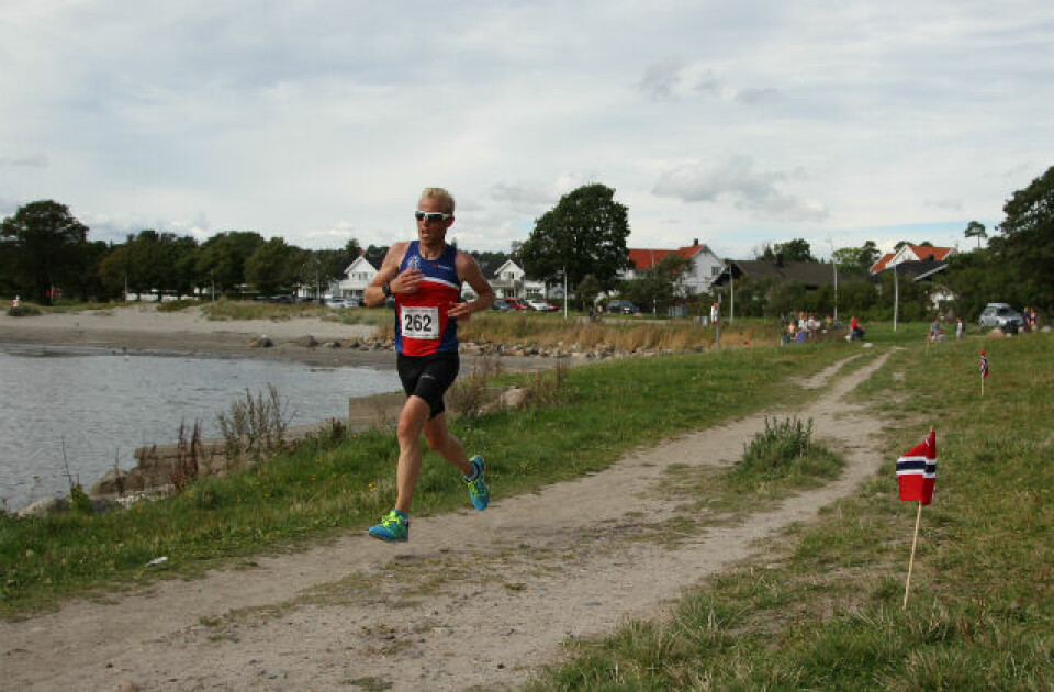 Ole-P. Fjeld og Ragnhild Kvarberg satte løyperekorder i Kystleden halvmaraton Runar_Saether.jpg