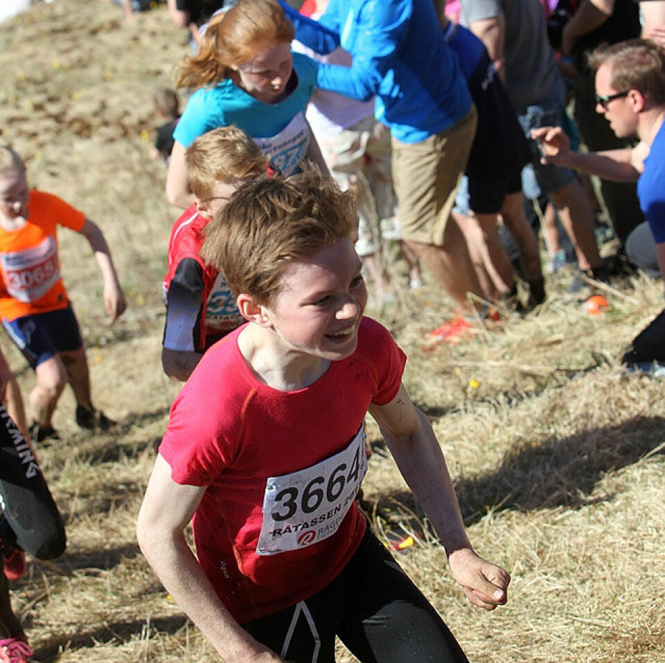 Nydalens Skiklub tok dobbel i sommervarmt Råskinn (39 bilder og 3 videoer) Trym_Fjoesne-Hexeberg_vinner_14-15aar_A20G3506.jpg