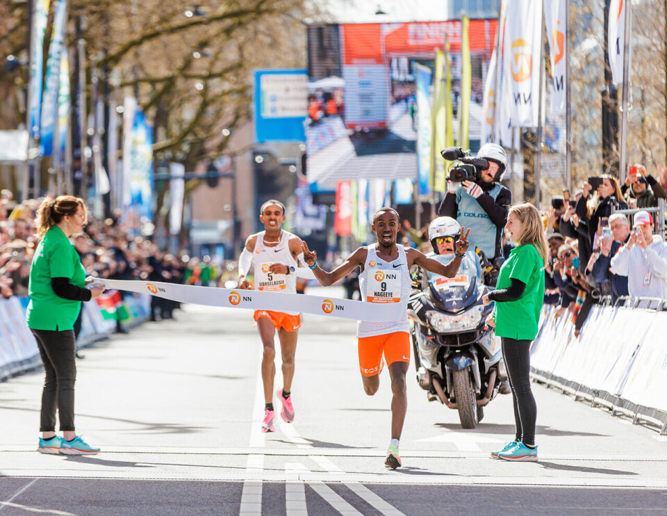 Camilla Bønøgård og Magnus Erstad beste norske i Rotterdam Marathon Abdi-Nageeye-herrevinner.jpg