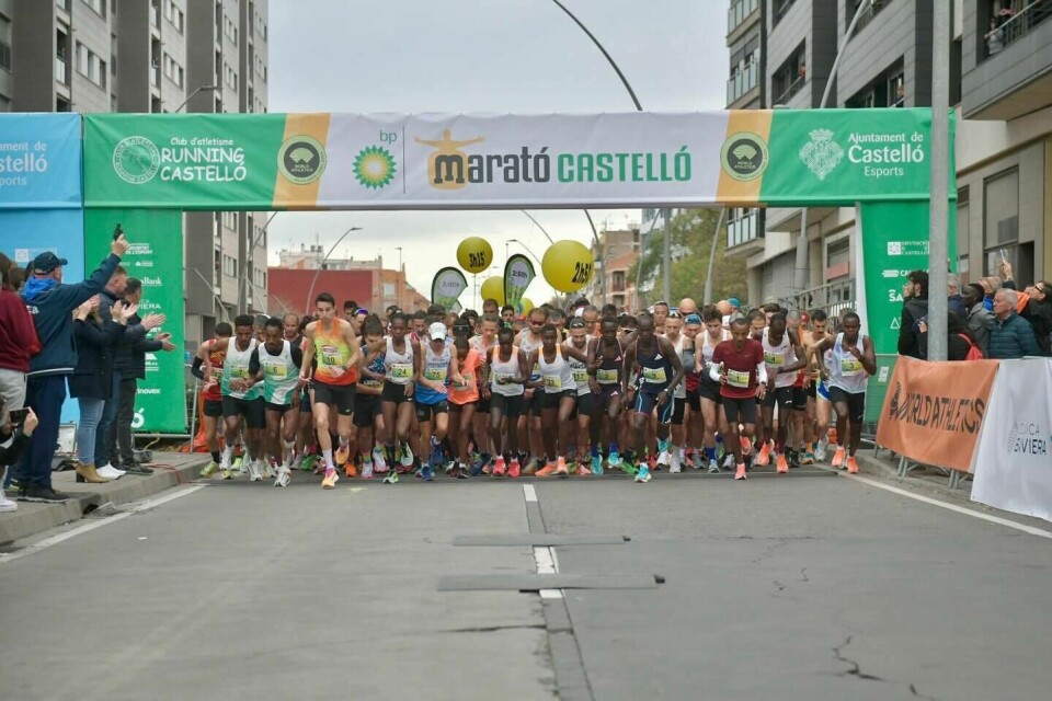 Karoline Bjerkeli Grøvdal med en 8. plass i 10K Facsa Castello Starten_2.JPG
