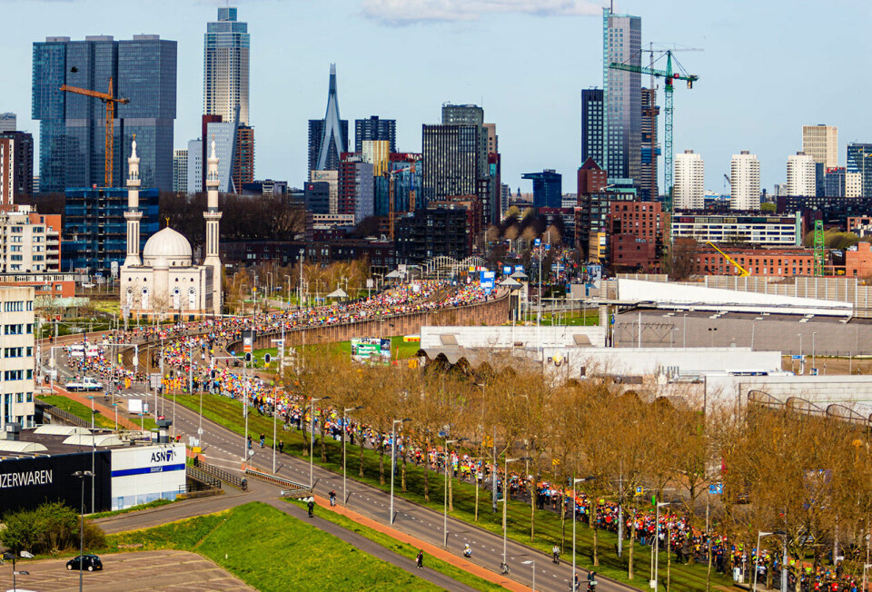 Camilla Bønøgård og Magnus Erstad beste norske i Rotterdam Marathon Felt-by.jpg