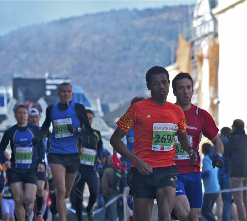 Hafsås-rekord i Bergen City Marathon mens Mulugeta løp halv på 1.06.59