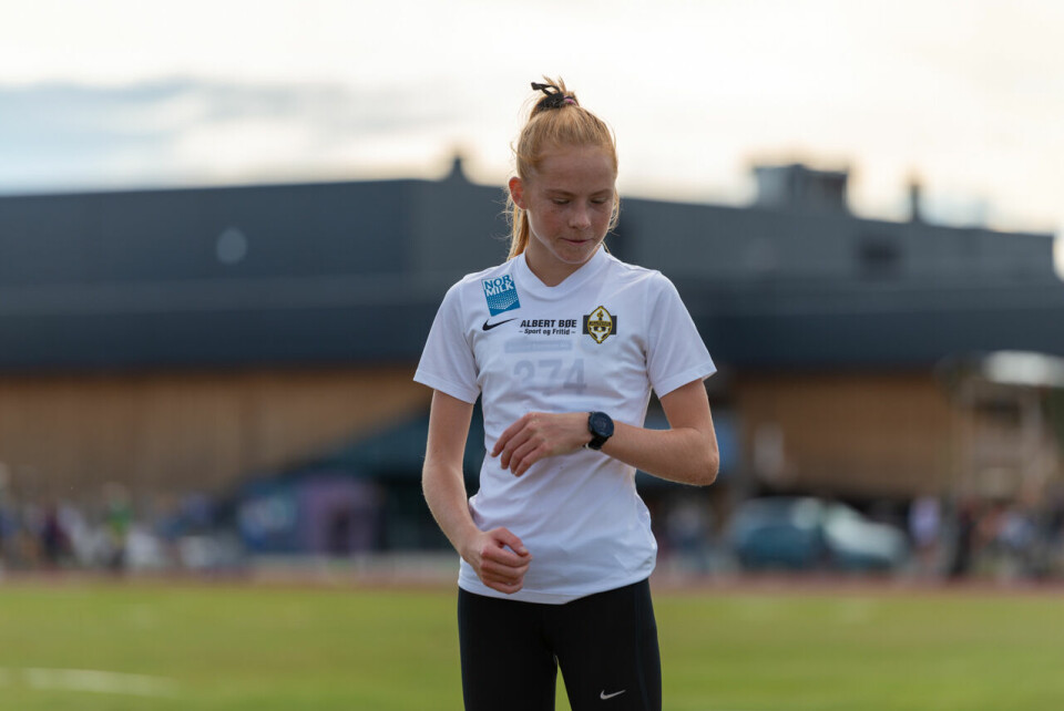 UM 2020: Ingeborg Østgård og Vebjørn Hovdejord vant 3000 meter i 17-årsklassene J17_3000m_Pallen_DSC_3122.jpg