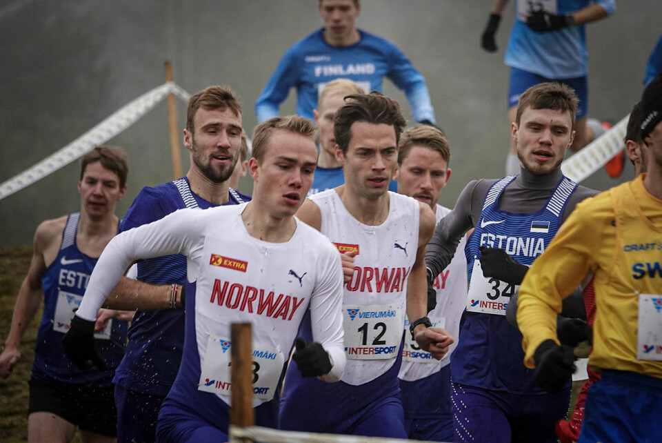 Her er Kasper Fosser ved siden av Ådne Andersen (Foto: Fredrik Vedvik). Her er Kasper Fosser ved siden av Ådne Andersen (Foto: Fredrik Vedvik).