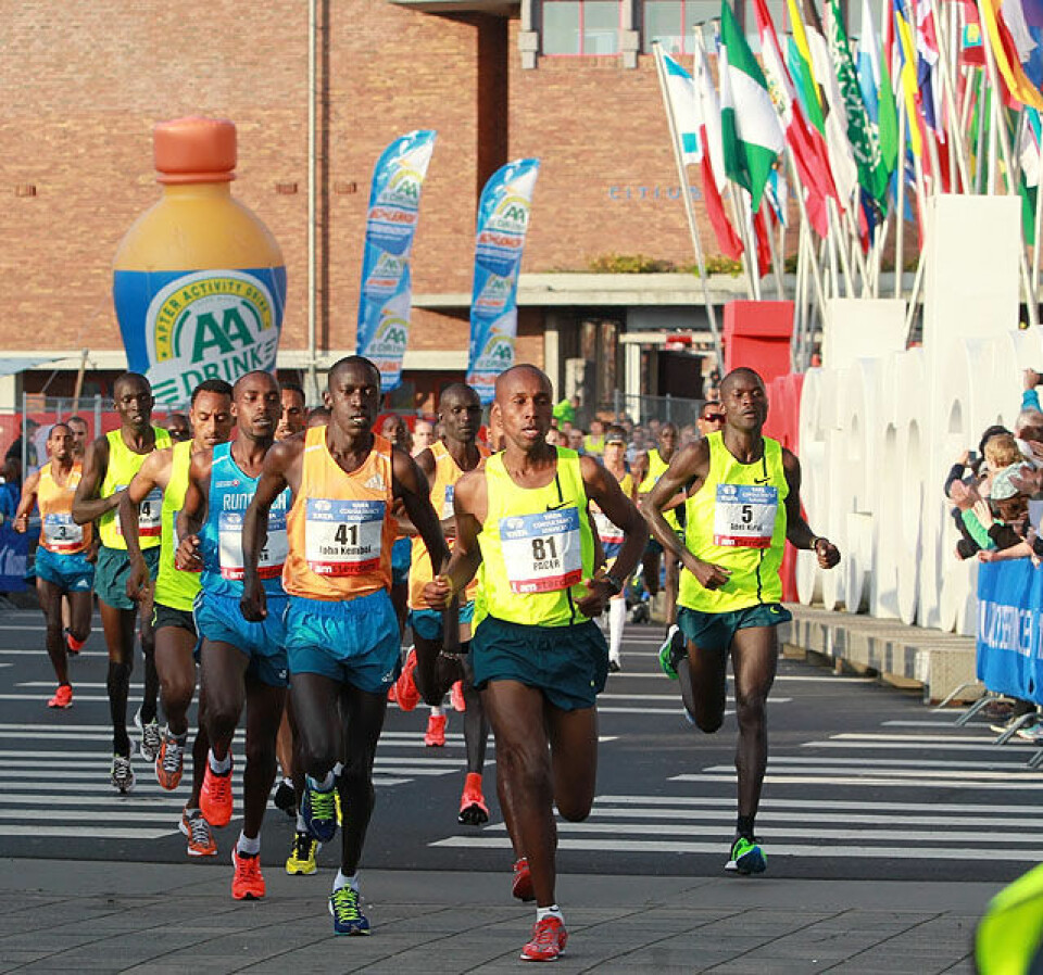Elise Selvikvåg Molvik ble nr. 9 i Amsterdam Marathon Afrikanere_ut_fra_stadion_A20G1317