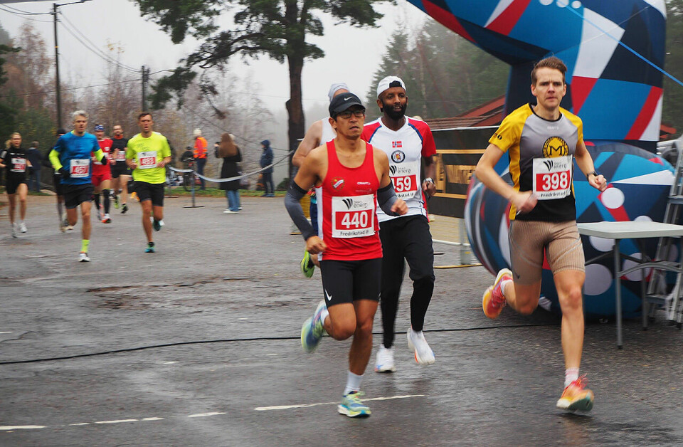 Anette Hauge og Hamse Looyar vant Fredrikstad Maraton herretet_PA260011.jpg