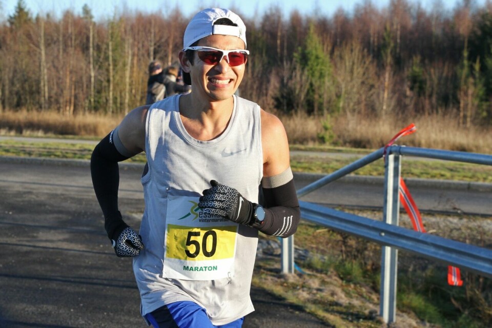 Håkon Urdal vant maraton på suverent vis med tiden 2.37:43. (Foto: Olav Engen) Håkon Urdal vant maraton på suverent vis med tiden 2.37:43. (Foto: Olav Engen)