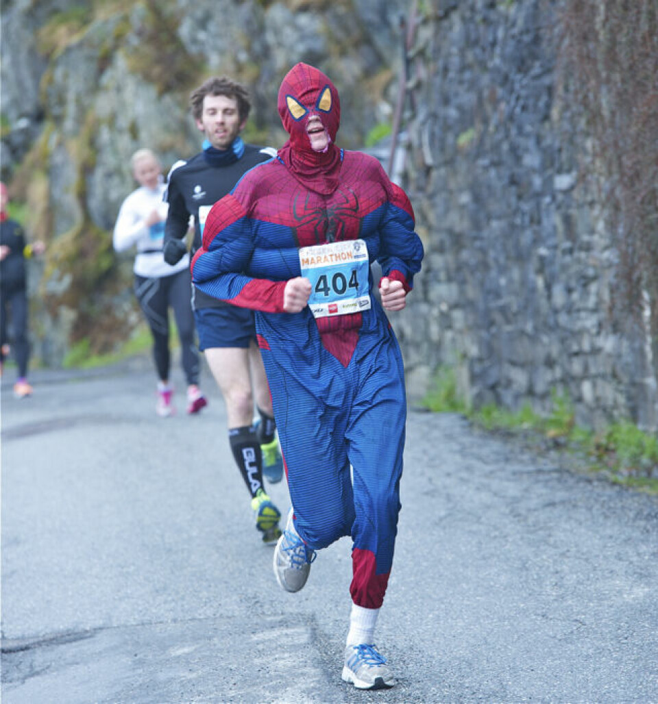 Hafsås-rekord i Bergen City Marathon mens Mulugeta løp halv på 1.06.59