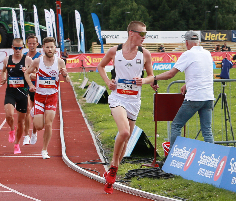 Mikkel Blikstad Thomassen vant B-finalen på 10000 meter 100000m_menn_B-heat_vinner_Mikkel_Thomassen_sjakker_4_runder_igjen_AZ3T1734.jpg