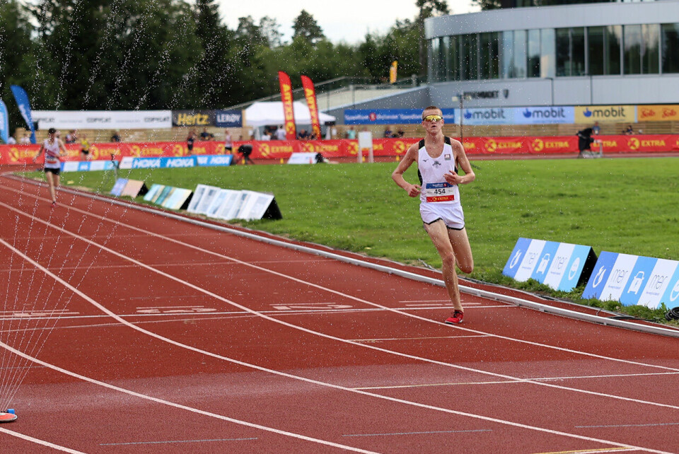 Mikkel Blikstad Thomassen vant B-finalen på 10000 meter vinner.jpg