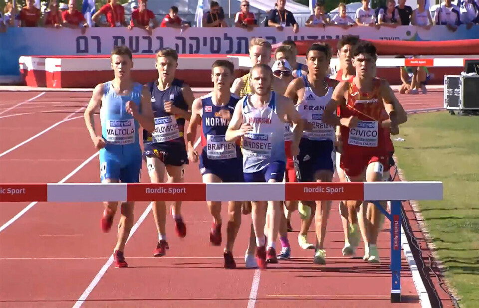 Lenge var feltet godt samlet, og Kristian Bråthen Børve befant seg stort sett langt framme. (Foto: European Athletics streaming) Lenge var feltet godt samlet, og Kristian Bråthen Børve befant seg stort sett langt framme. (Foto: European Athletics streaming)