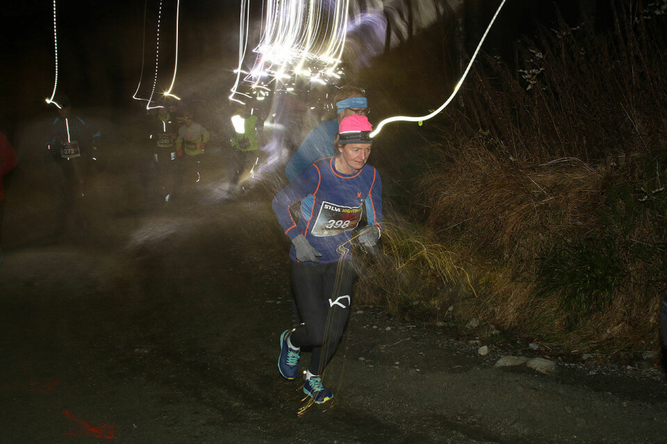 374 løp på Fløyen i mørket, Silva Nightrun har blitt populært 3J6A8512.jpg