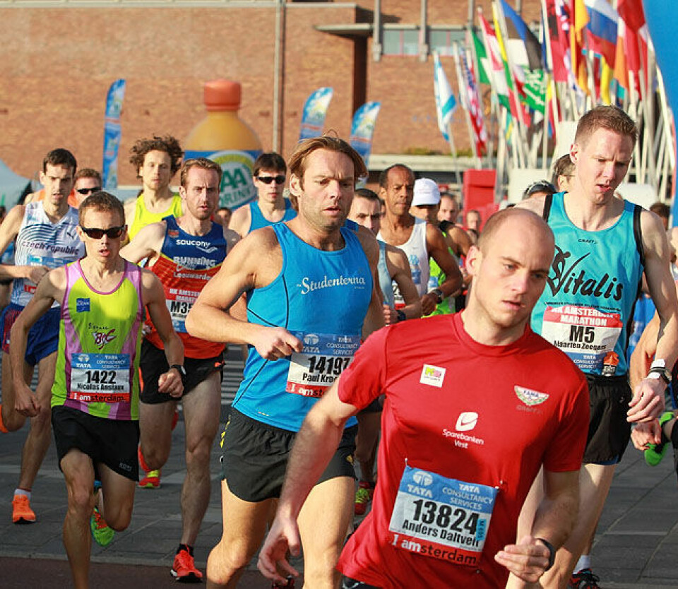 Elise Selvikvåg Molvik ble nr. 9 i Amsterdam Marathon Andreas_Daltveit_i_tet_ut_av_stadion_A20G1381.jpg