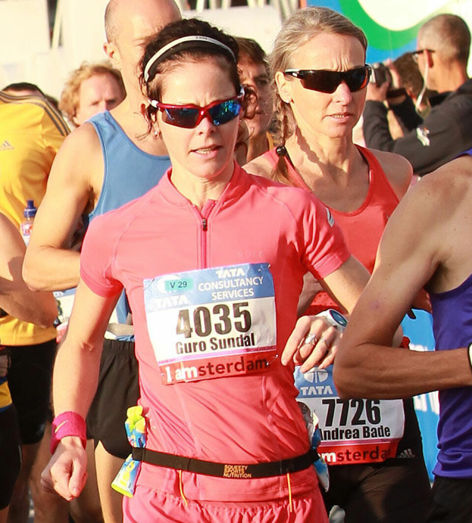 Elise Selvikvåg Molvik ble nr. 9 i Amsterdam Marathon Guro_Sundal_ut_av_porten_hel_A20G1678.jpg