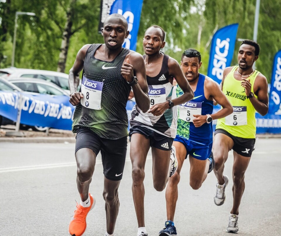 Nigussie Sahlesilassie satte løyperekord i Stockholm Maraton, 188 norske fullførte Tet_underveis.jpg