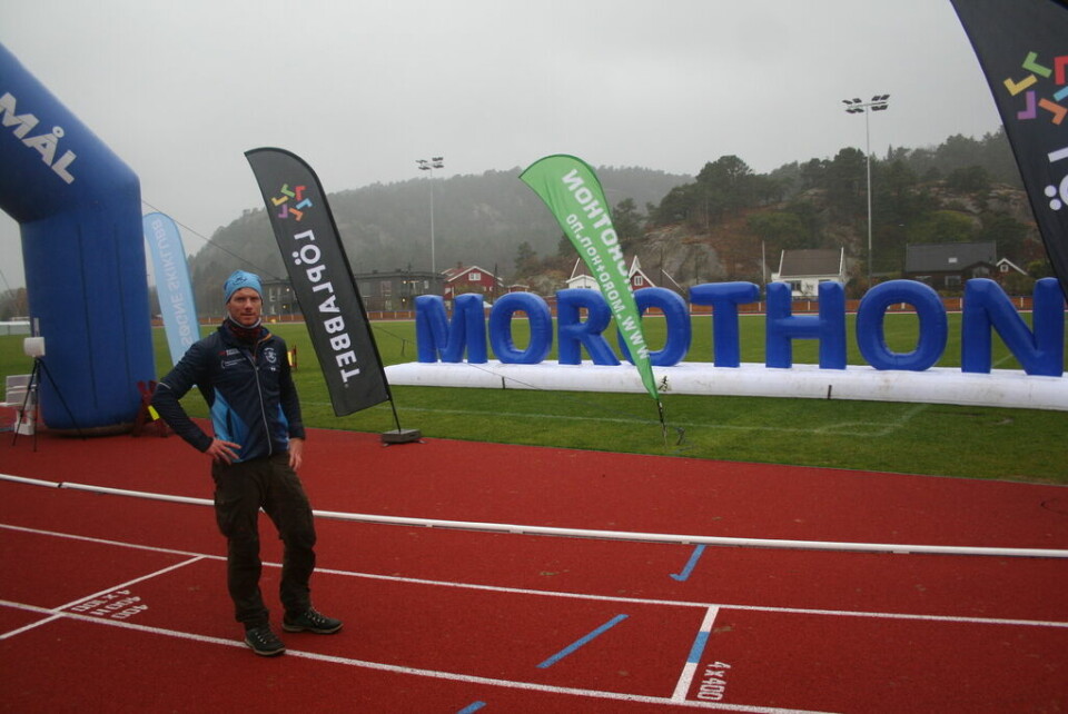 Hustrig i vind og regn, men mange smil under Søgne Morothon IMG_8775.jpg