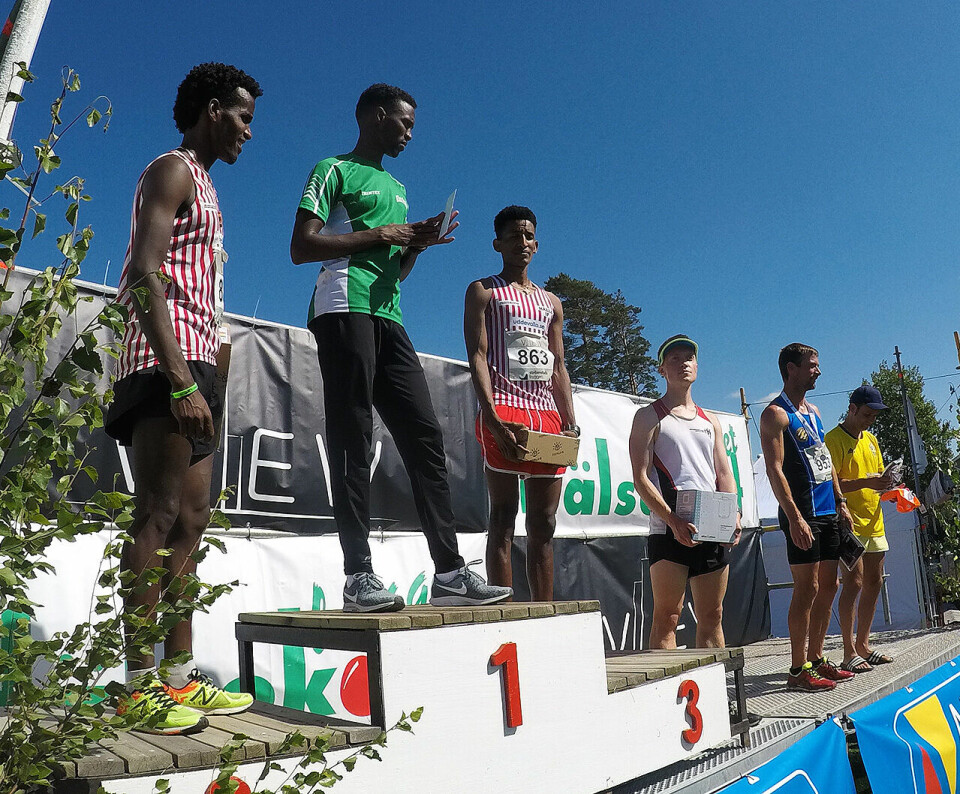Rundt 800 valgte Strømstadmilen framfor fotball-VM 5km-pall-menn_GOPR2180.jpg