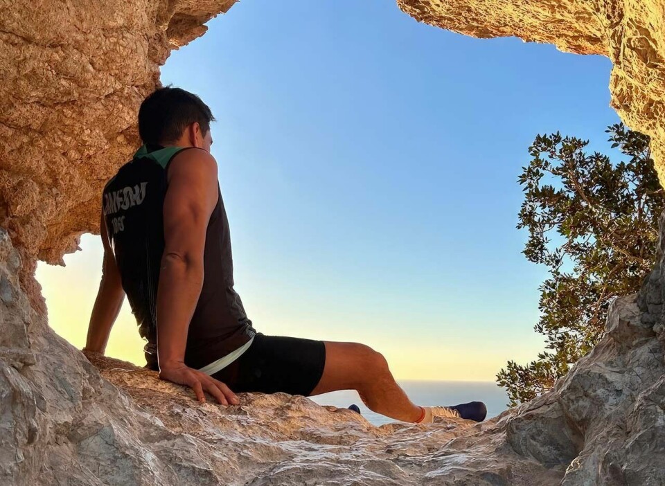 Carl Bugge Nicolaysen: Veien tilbake til Valencia - Jeg føler at jeg har noe uoppgjort grotte2.jpg