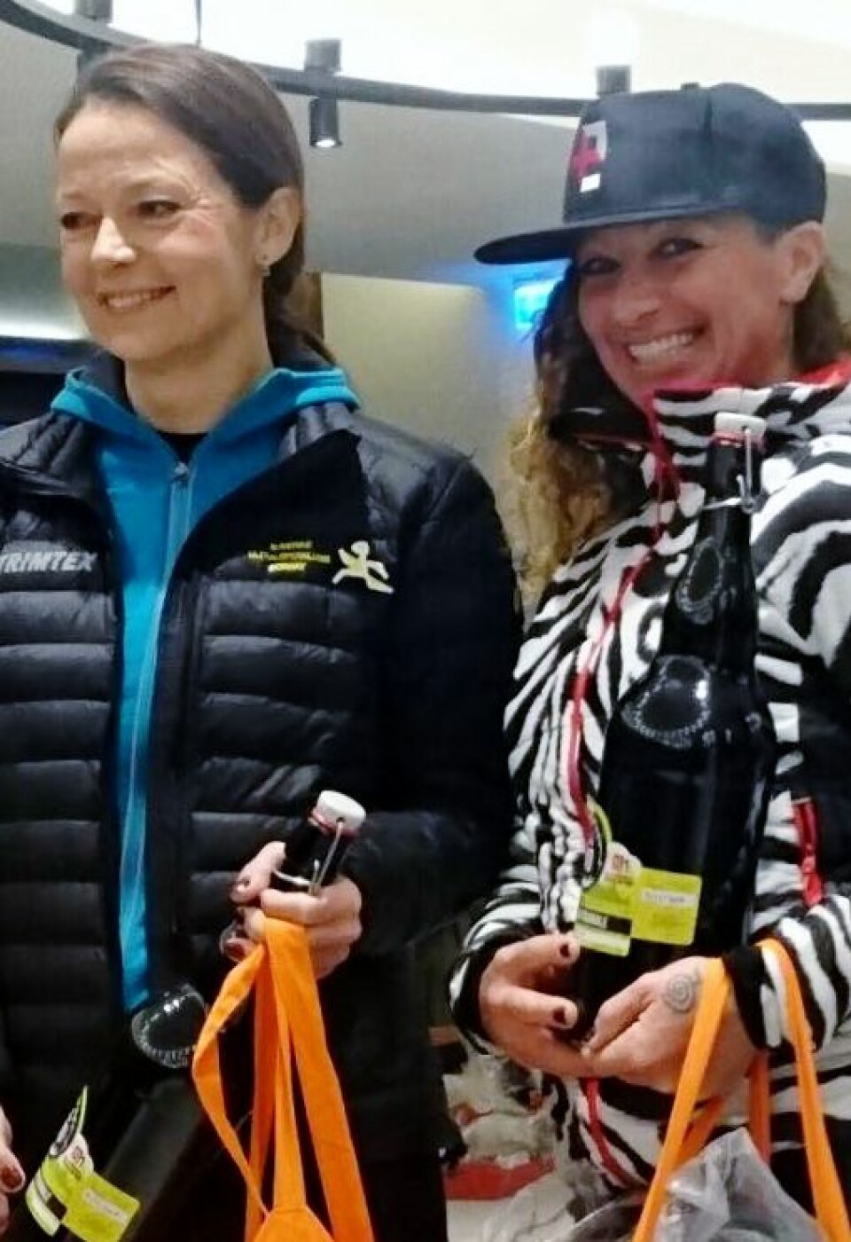 Monica Strand på 2. plass i 164 km lange La Corsa della Bora Monica_på_pallen.jpg