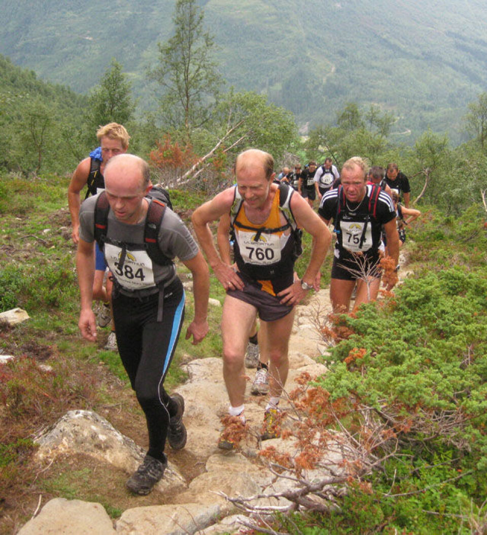 1730 til topps i Skåla Opp 640a_OlaFrislid384_FotoChrPr