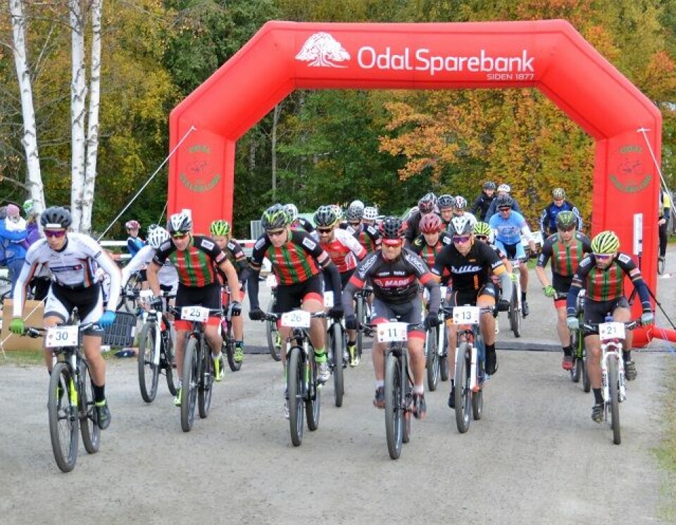 Dølisjøen Rundt rundet 40 år med deltaker-rekord - NÅ MED BILDER! Start_aktive_syklister _20 km.jpg