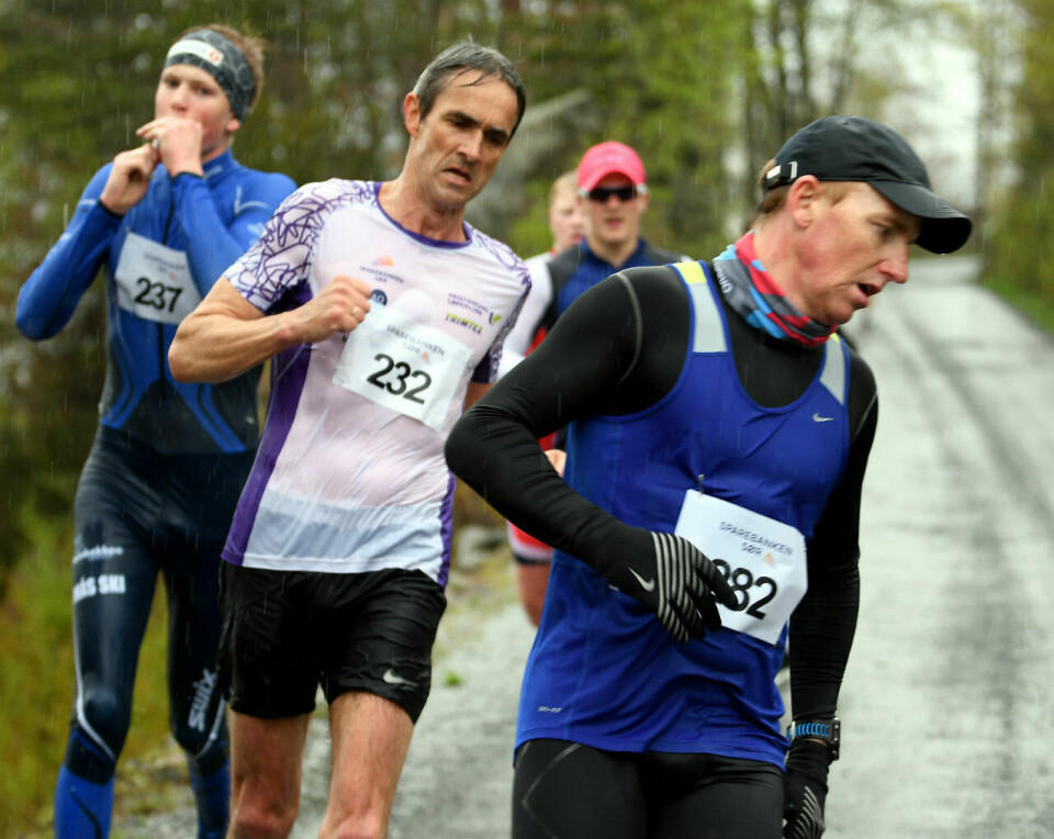 Våt, men deilig Fevik halvmaraton Fevik halvmaraton 4LyngrothAArslandVender.jpg