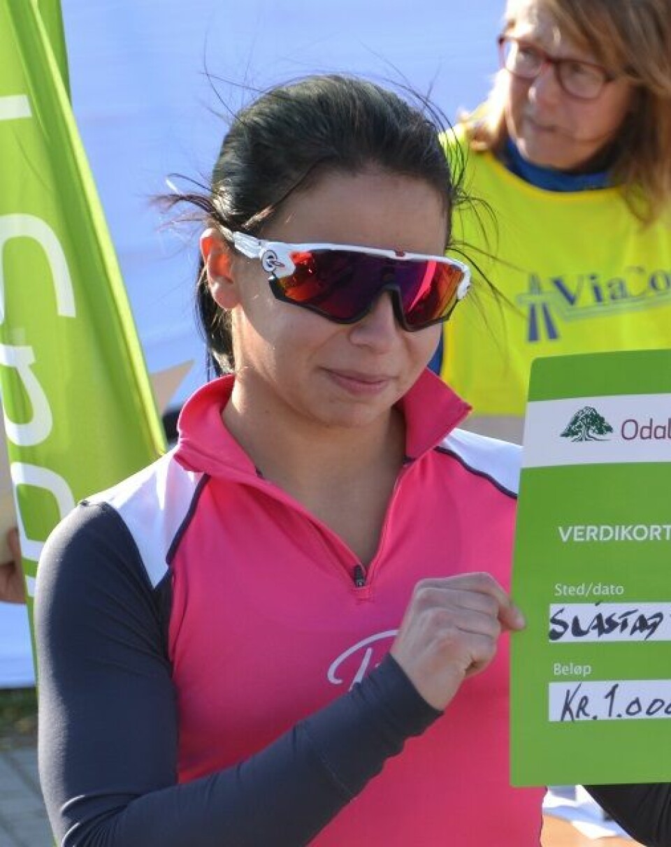 Dølisjøen Rundt rundet 40 år med deltaker-rekord - NÅ MED BILDER! Cathrine_ Andersen_sykkel_og_lop.jpg