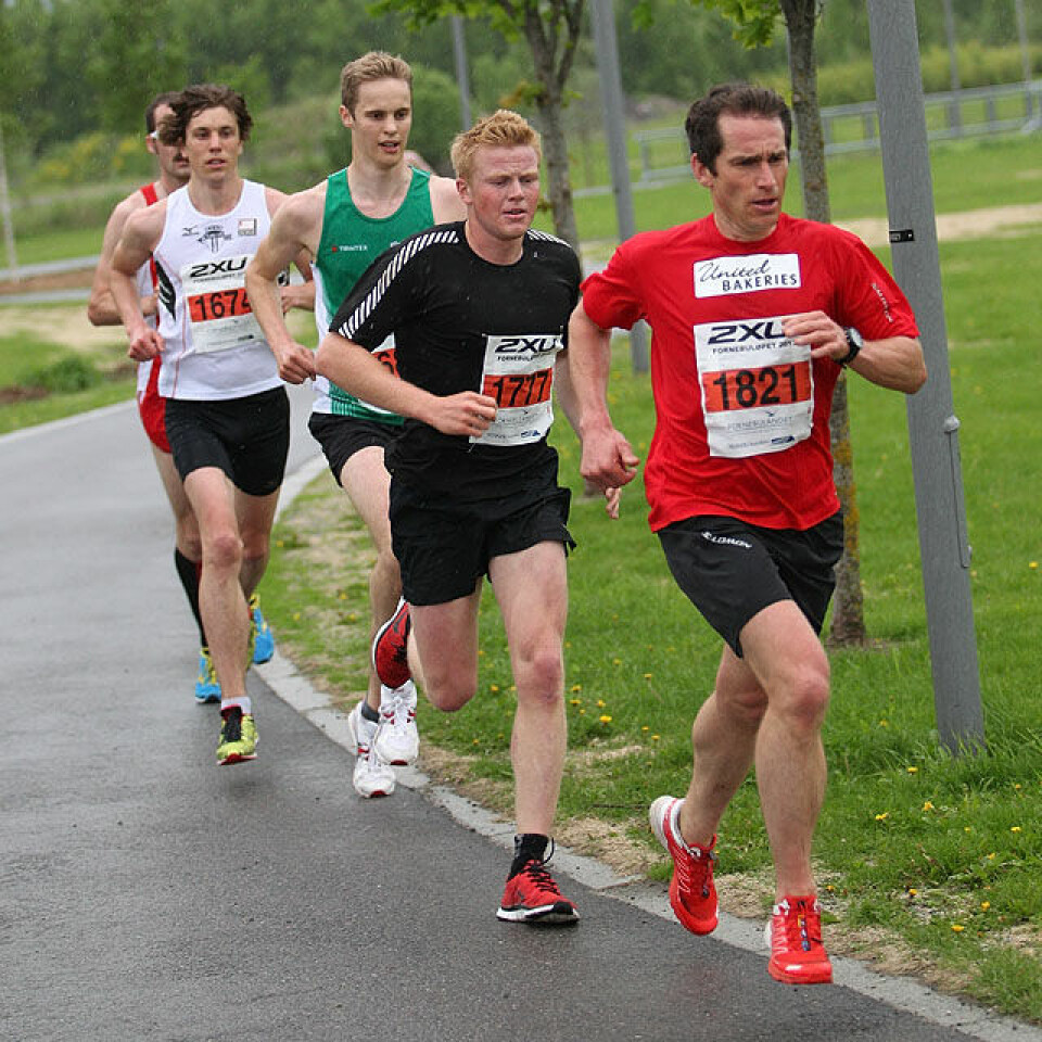 Fornebuløpet øker og øker, er største løpet i Akershus 10km_tet_etter_6km_A20G8406.jpg