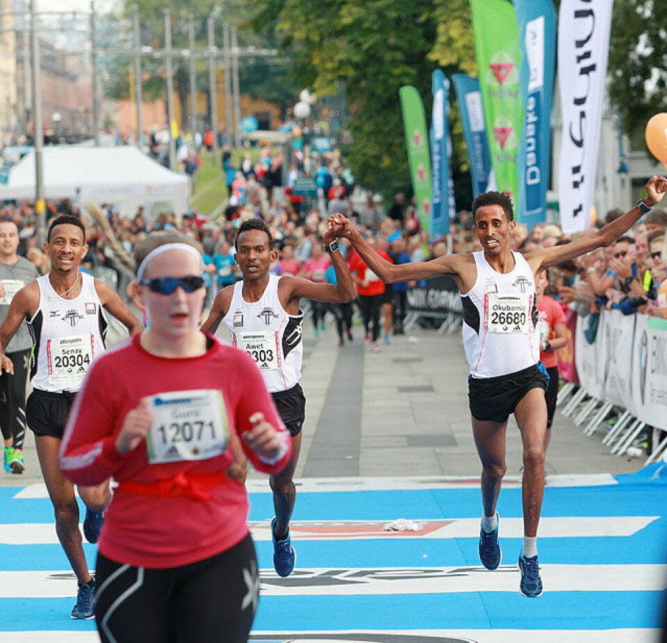 Oslo Maraton: Trippel Tjalve på 10 km 10km_Tjalvetrippel_afrika_A20G5903.jpg