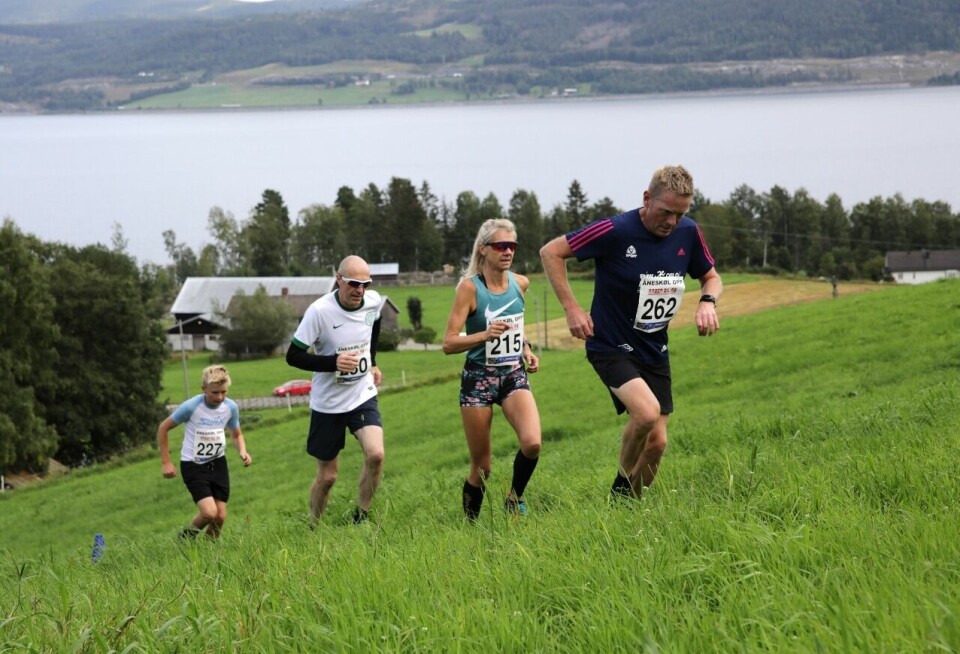 Øyvind Heiberg Sundby var klart raskest i Åneskøl Opp Åneskøl Opp 2020 - Damevinner Tone Brodshaug fra Totenåsen Løp (1280x870).jpg