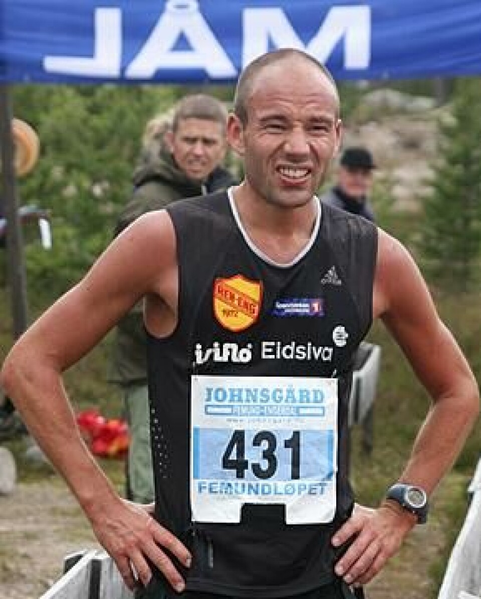 Ren-Eng gjorde rent bord John_Henry_Strupstad_i_maal_cropped_290x361