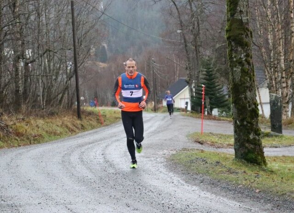 Hauge-Nilsen og Festø raskest rundt Rotevatnet i Volda 04_Arve_Heggen.jpg