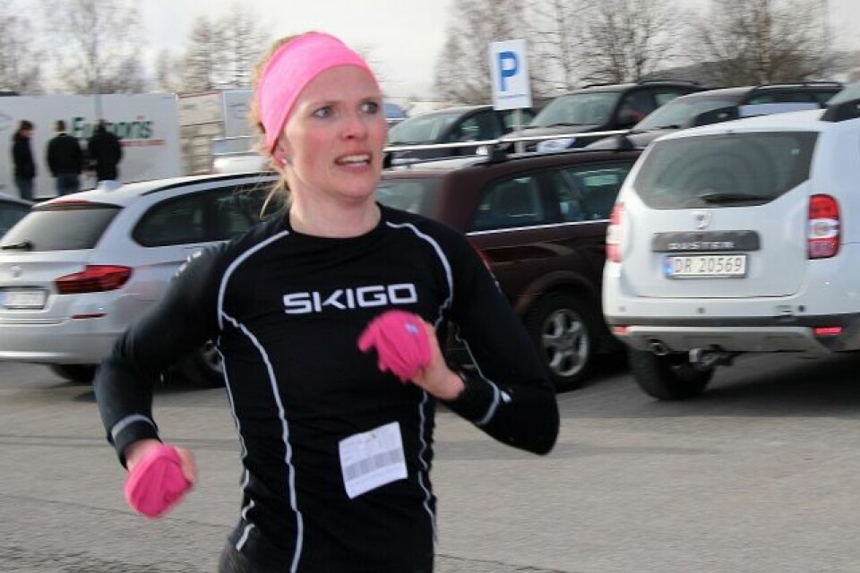 Jenter og snøvær preget Gå-Joggen på Rudshøgda Eli_Gjermundshaug_Pedersen.jpg