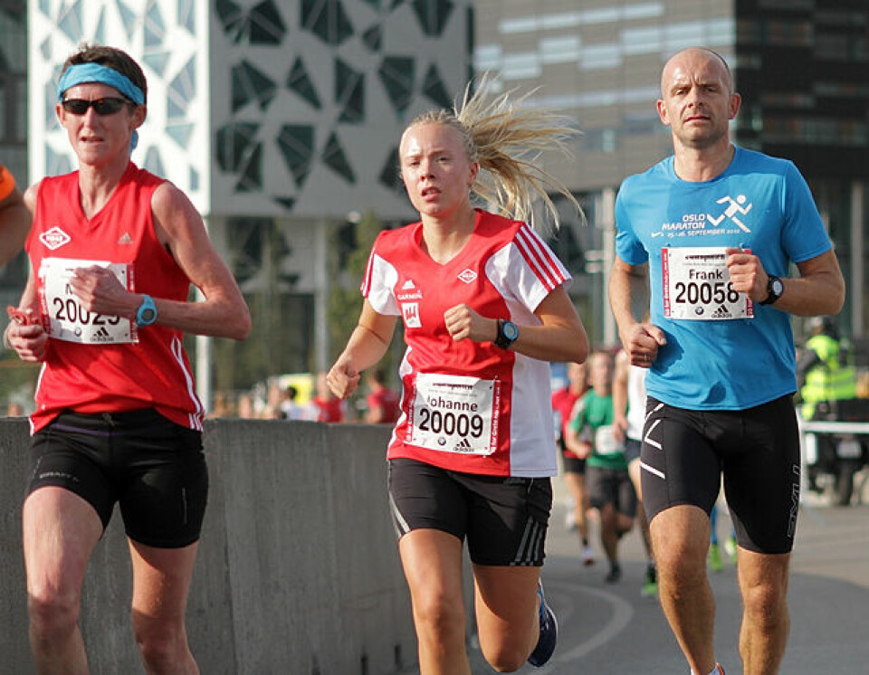 Oslo Maraton: Trippel Tjalve på 10 km Tid_39.53_Mette_Bakken_Skauerud_Johanne_Leagran_40.17_Frank_Ottar_Pedersen_40.22_IMG_4487.jpg